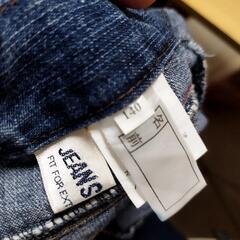 中古　子供服　デニム　半ズボン　サイズ140の画像