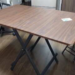折り畳めるテーブル（100×60×高さ72）あげます