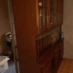 食器棚　幅178 高さ198　奥行42センチ