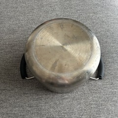 無印の金属製の鍋の画像