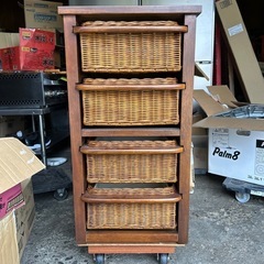 オシャレ　収納棚