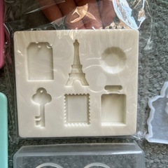 レジンアクセサリー　シリコン型の画像