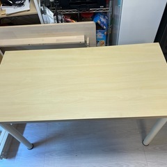 テーブル IKEAの画像
