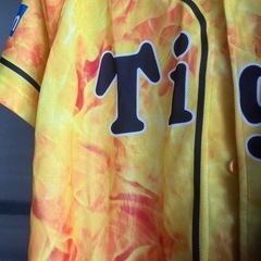 【値下げ】タイガースユニホーム、２枚セットの画像