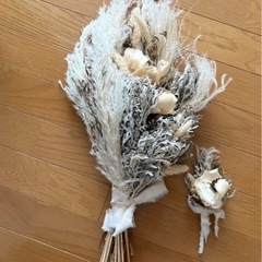 結婚式　ブーケ　ブーケトニア