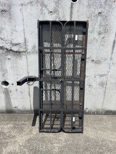 ヒッチキャリア