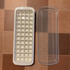 【2個セット】製氷皿（アイススティックトレイ＆小粒氷アイストレー）蓋付き！の画像