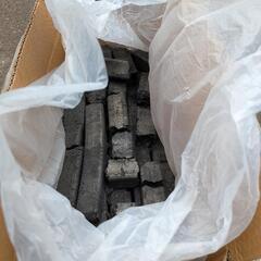 バーベキューセット（コンロ、炭、焚き付け、アルミホイル）の画像