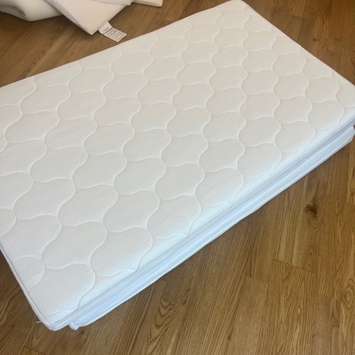 アイリスオーヤマ　エアリーマットレス　セミダブル