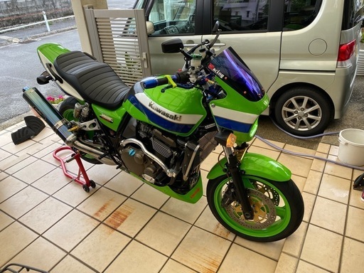 バイク zrx1200r