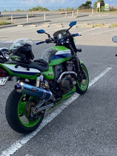 バイク zrx1200r