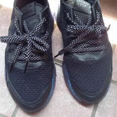 adidas　シューズ