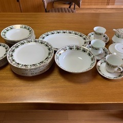 【値下げしました】本場中国のパンダと竹がモチーフの「Jubilee」の陶磁器の画像