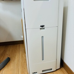 シャープ 加湿 空気清浄機 KI-RX75-W ホワイトの画像