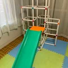 ピープル　
白いわんぱくジム