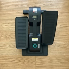 Cubii キュービー エアロバイク