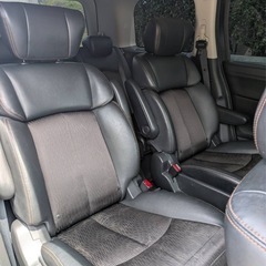 日産　エルグランド　ブラウンの画像