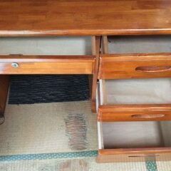 学習机　椅子付きの画像