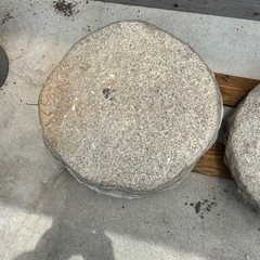 庭の踏石、那智黒石