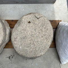 庭の踏石、那智黒石の画像