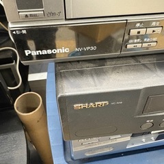 ビデオデッキ　３つセット　ジャンクの画像