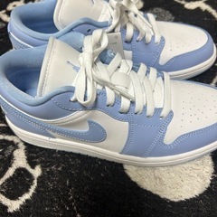 ジョーダンレディーススニーカー25cmの画像