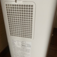 SHARP HV-J55E7-W  シャープ 加湿器の画像