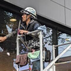日払い当日振込可　硝子クリーニング他付随する雑工事　交通費別途　...
