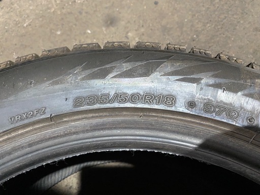 アルファード、ヴェルファイアに　BS VRX2 235/50 R18 走行1000キロ程のバリ目4本