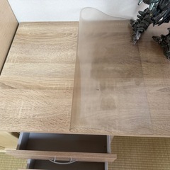 私から千円お支払いします デスクの画像