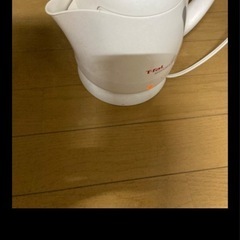 電気ポットの画像
