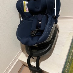 エールべべチャイルドシートの画像