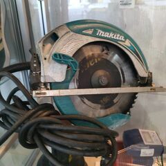電動丸ノコ　makita　マキタ　5836BA　2017年製　工...