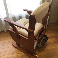 介護用品　家具調ポータブルトイレの画像