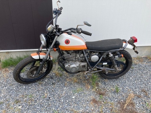 グラストラッカー