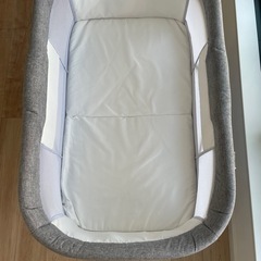 ベビーベッドの画像