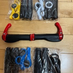 マウンテンバイク グリップハンドル 耐衝撃 自転車グリップ 人間工学的 バイク グリップ ハンドル サイクリング アクセサリー 簡単取り付けの画像