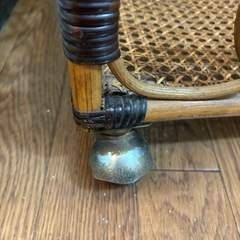 ラタン製ワゴンの画像