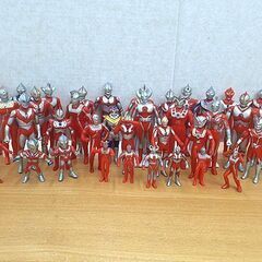 札幌【61体 フィギュア ウルトラマン各種 怪獣 ブルースワット】バンダイ BANDAI ソフビ 人形 おもちゃ メタルヒーローシリーズ 北20条店の画像