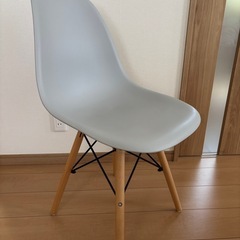 ダイニングチェアの画像