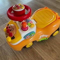 アンパンマンよくばりビジーカーの画像