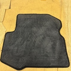 スズキのフロアマットの画像