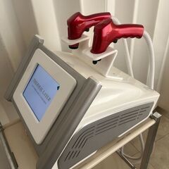＜デモ機1台限定＞最新40.68MHzのRF高周波機器 ＊220万円→28万円【セレブリフティング】シワ、たるみ、ほうれい線改善！2本プローブの画像