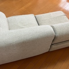 二人掛けローソファの画像
