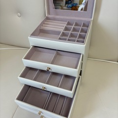 ジュエリーボックス（チェスト）の画像