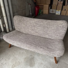 日本製　旭川家具　2人掛け
ソファ　ファブリック　ウォールナット...