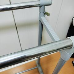 ハンガーラックの画像