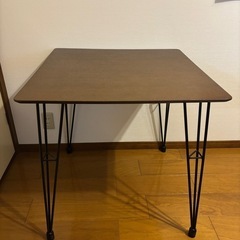 ニトリ　ダイニングテーブル