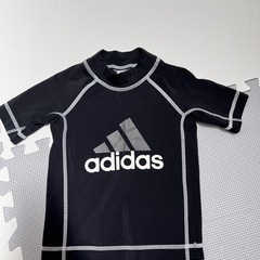 adidas 水着　ラッシュガード