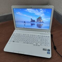 NEC LaVie PC-LS550HS1YW Coer i5 ...